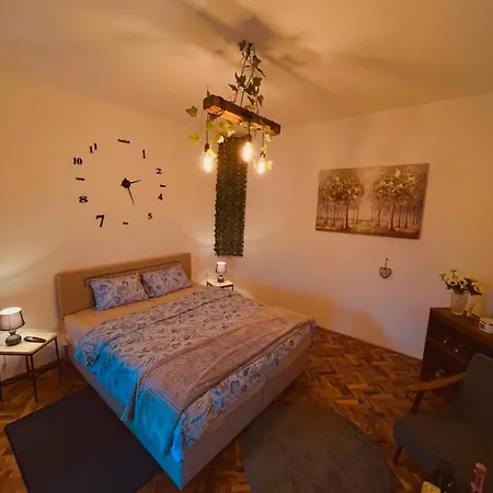 Royal Castle Fruska Gora Apartman *