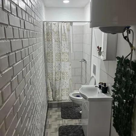 Royal Castle Fruska Gora Apartman *